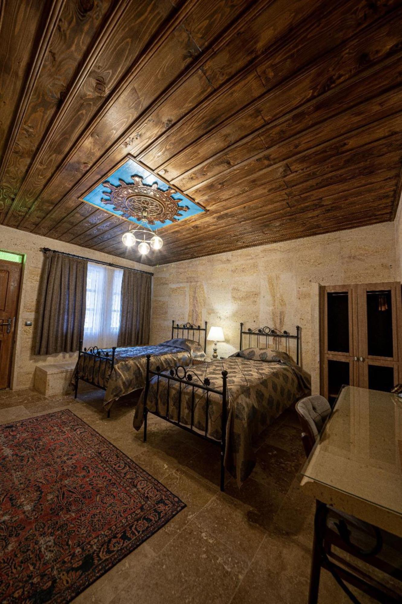 Sunak Cave Hotel อูร์กุบ ภายนอก รูปภาพ