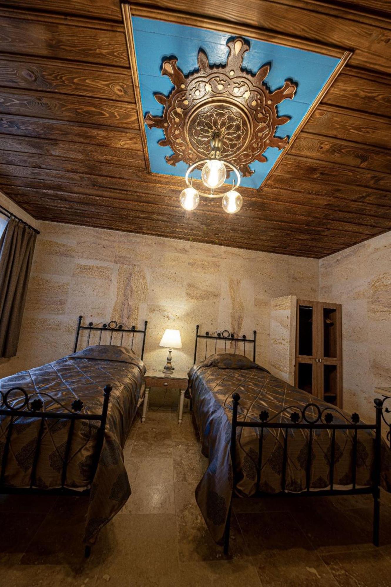 Sunak Cave Hotel อูร์กุบ ภายนอก รูปภาพ